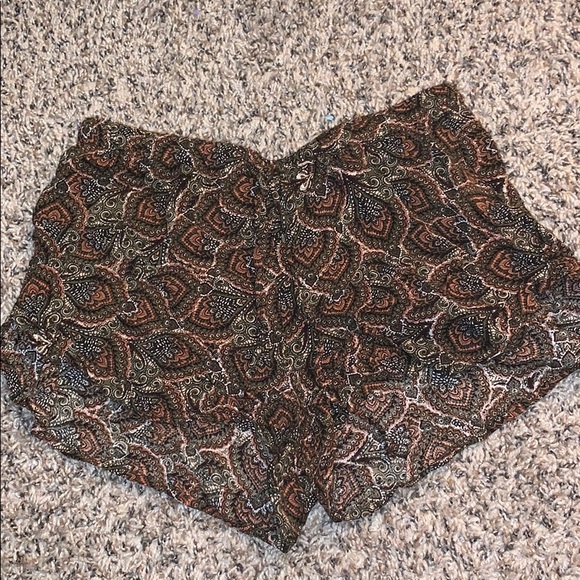 Patterned shorts - Picture 1 of 1